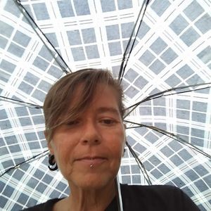 Meet your Posher, Bobbi